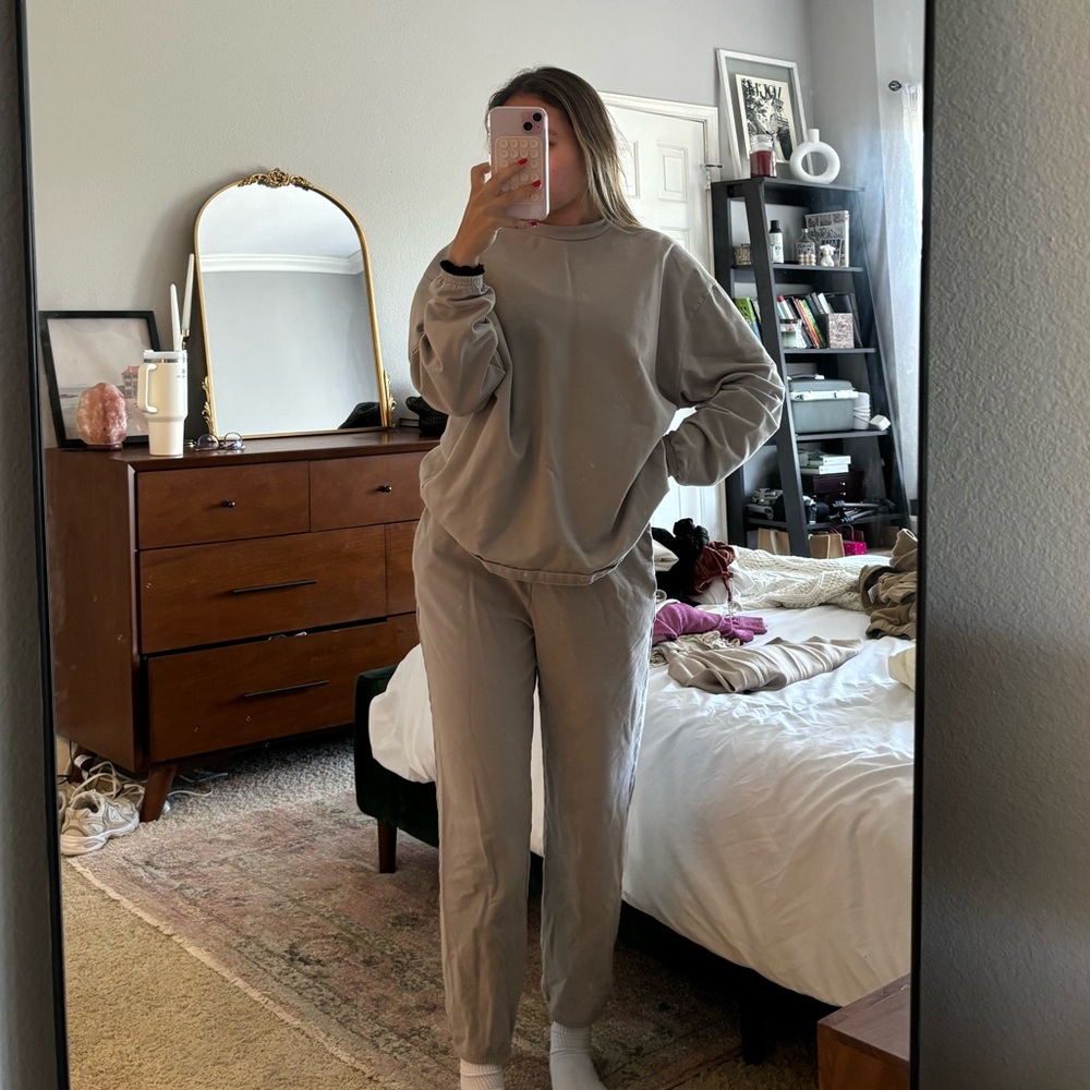 Grey Monos sweat set size M